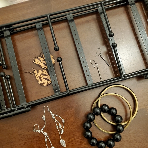 Jewelry Jewelery Holder Hanger Black Metal Trifold 3 panel - Picture 2 of 5